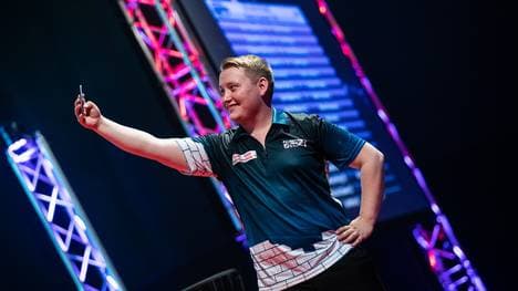 Martin Schindler zog bei der International Darts Open in die 2. Runde ein