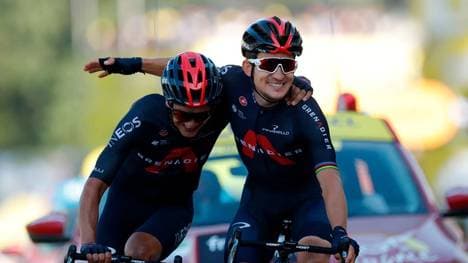 Michał Kwiatkowski (r.) gewinnt die 18. Etappe der Tour de France