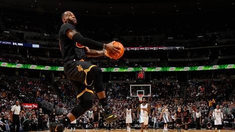 LeBron James machte mit einem Windmill-Dunk knapp zwei Minuten vor dem Ende alles klar