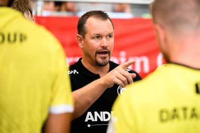 Stuttgart-Trainer verlängert vorzeitig