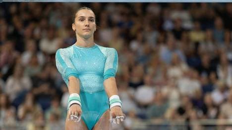 Helen Kevric siegt am Stufenbarren