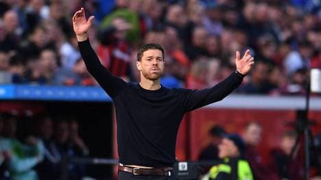 Xabi Alonso feiert sein Champions-League-Debüt als Trainer von Bayer Leverkusen