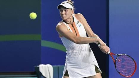 Rybakina jubelt in China