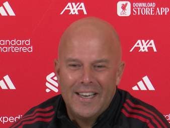 Nach der 0:3-Niederlage gegen Crystal Palace betont Arne Slot, dass sein Hauptaugenmerk auf dem bevorstehenden Spiel gegen Aston Villa liegt, um Liverpool wieder auf die Siegerstraße zu bringen.