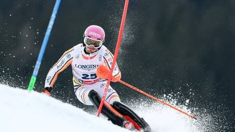 Linus Straßer beim Kombi-Slalom in Saalbach-Hinterglemm