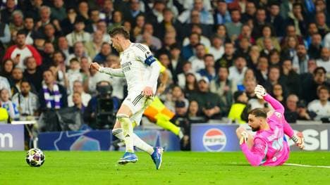 Federico Valverde lässt Gianluigi Donnarumma alt aussehen