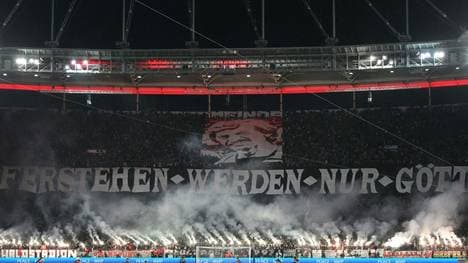 Klubikone Grabowski wird eine eigene Tribüne gewidmet