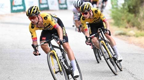 Primoz Roglic und Jonas Vingegaard (r.) sorgen bei der Vuelta für Diskussionen