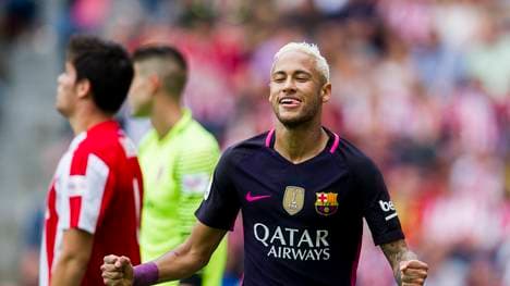 Real Sporting de Gijon v FC Barcelona - La Liga