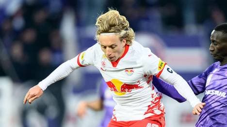 Mads Bidstrup trägt das Trikot von RB Salzburg