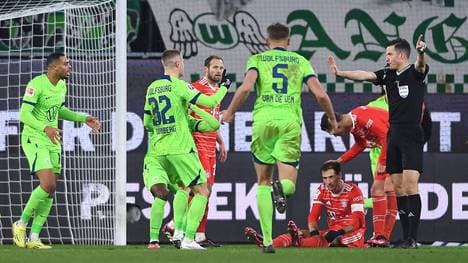 Eine Szene mit Leon Goretzka sorgte beim Duell Bayern - Wolfsburg für Verwirrung