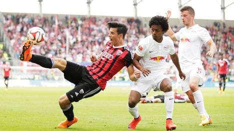 Alfredo Morales spielt seit 2013 für den FC Ingolstadt v RB Leipzig Yordy Reyna  - 2. Bundesliga