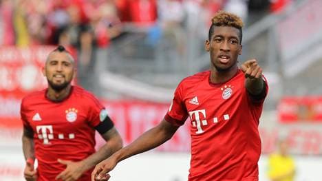 Kingsley Coman (r.) steht noch bis 2017 beim FC Bayern unter Vertrag