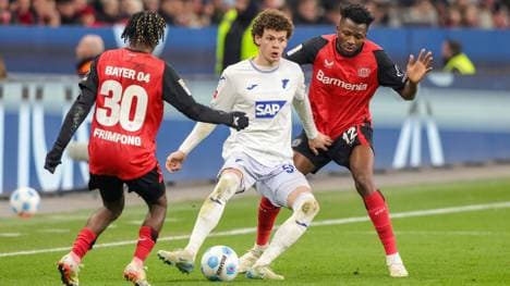 Erencan Yardimci (M.) kam auf acht Kurzeinsätze in der Rückrunde