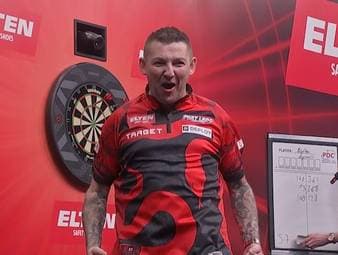 Nathan Aspinall gewinnt den German Darts Grand Prix in München gegen Danny Noppert und ist der vierte TItelträger des Turniers.