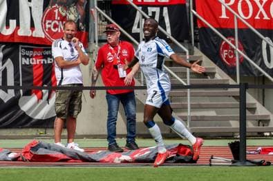 Ping-Pong! So ein Tor sieht man sonst nur bei FIFA