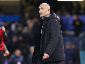 Chelseas Interimstrainer Calum McFarlane hebt nach einer schwierigen Woche den Charakter seiner Mannschaft beim 1:1 gegen Manchester City hervor. Dabei erzählt er auch von der Reaktion der Spieler auf die Entlassung von Enzo Maresca. 