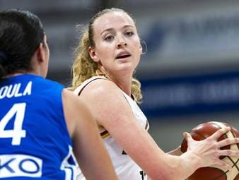 DBB-Kapitänin Gülich nach Australien