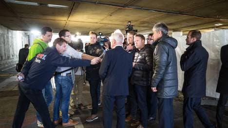 Gegen eine Absage: DFB-Interimspräsident Reinhard Rauball am Samstag in Frankfurt