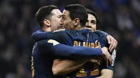 Angel Di Maria (m.) ist Barcelonas Plan B