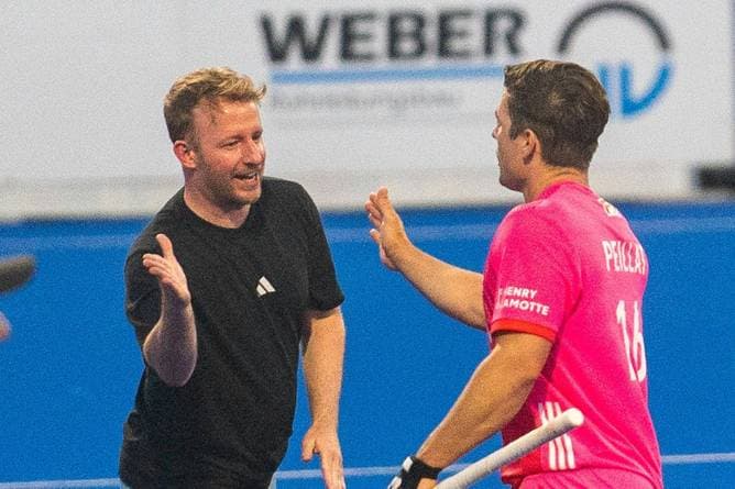 Bundestrainer will Spanien „niederreißen“