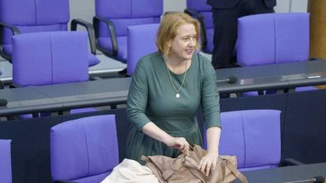 Bundesministerin Paus lobt den organisierten Sport