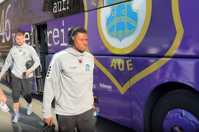 Kuriosum! Gegner reist mit Bus von Heimmannschaft an