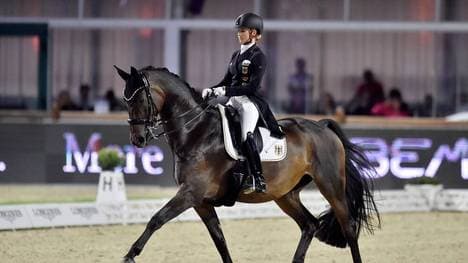 Jessica von Bredow-Werndl holte ihr zweites Gold