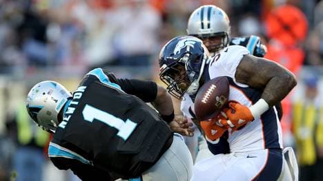 Von Miller (r.) machte Cam Newton das Leben schwer