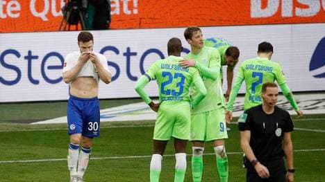 Shkodran Mustafi (l.) war in Wolfsburg gleich an mehreren Schalker Gegentoren direkt beteiligt