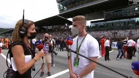 Die britische Sky-Reporterin Natalie Pinkham verwechselte Timo Werner augenscheinlich mit DFB-Team Keeper Manuel Neuer