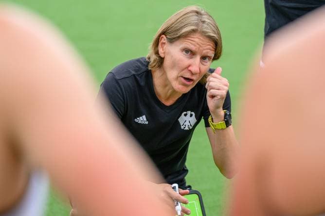DHB-Frauen mit Sieg ins Pro-League-Heimspiel gestartet