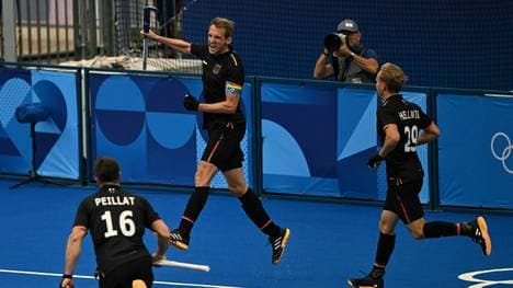 Wellen (Mitte) schießt Deutschland zum Sieg