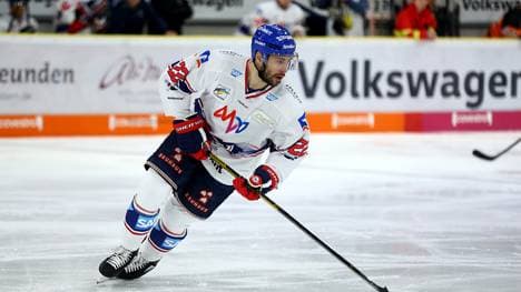 Matthias Plachta musste mit den  Adler Mannheim eine Niederlage einstecken