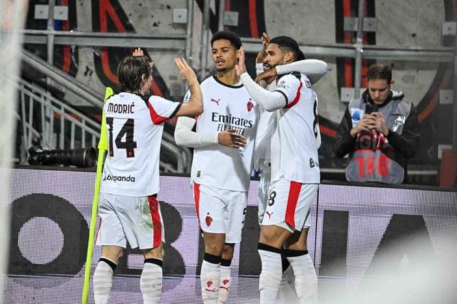 Milan erobert bei Füllkrug-Debüt die Spitze