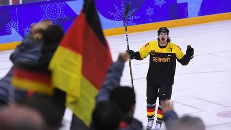Christian Ehrhoff gewann mit Deutschland Olympia-Silber