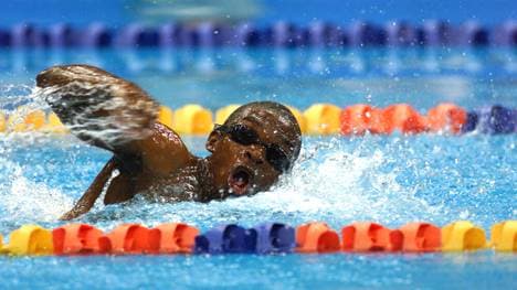 Eric Moussambani konnte sich auf den letzten Metern kaum noch über Wasser halten