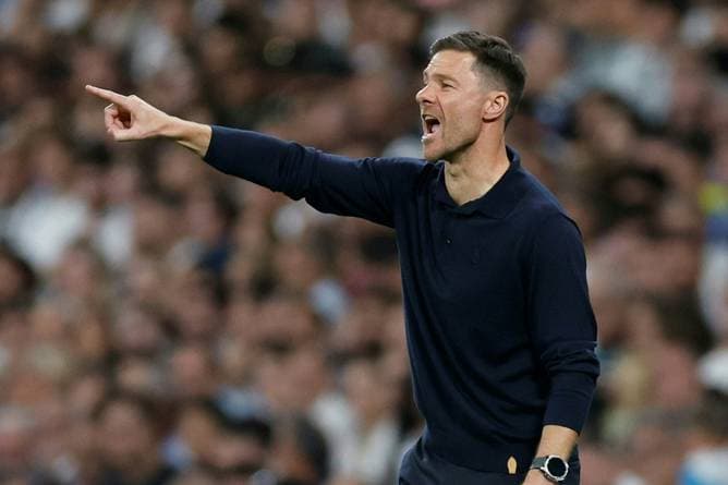 Real zieht an Barcelona vorbei