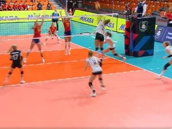 Die deutschen Volleyballerinnen beenden die EM-Vorrunde mit einem nie gefährdeten Sieg gegen Spanien. Im Achtelfinale geht es gegen die Niederlande.