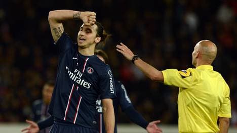 Ex-Schiedsrichter Tony Chapron (r.) packt über Zlatan Ibrahimovic aus