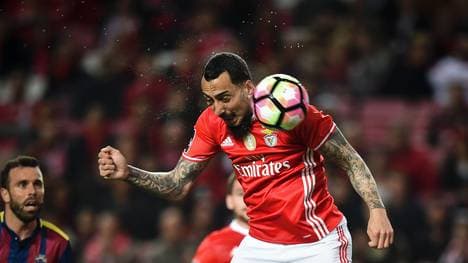 FBL-POR-LIGA-BENFICA-CHAVES
