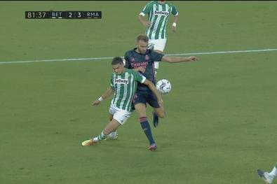 Zweifelhafter Elfer rettet Real vor Blamage