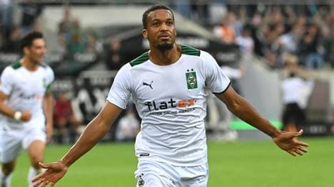 Alassane Pléa denkt über einen Wechsel zu Malis Verband nach