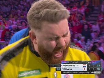 Jermaine Wattimena übersteht ein nervenaufreibendes Match gegen Scott Williams - und das in Style. 