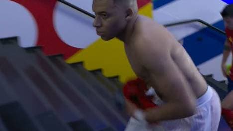 Kylian Mbappé tauschte beim EM-Halbfinale gegen Spanien schon in der Halbzeit das Trikot