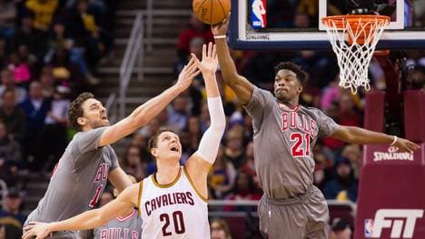 Chicago Bulls v Cleveland Cavaliers