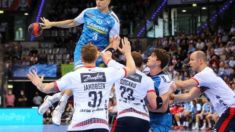 Abgehoben: Max Häfner (oben)