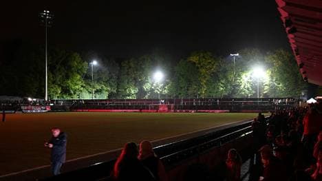 In Köln fiel das Flutlicht teilweise aus