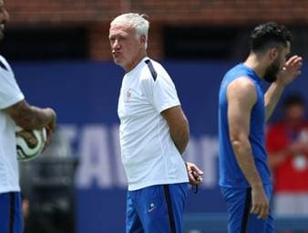 Deschamps über Favoritenrolle: „Erwartungen an Spanien hoch“