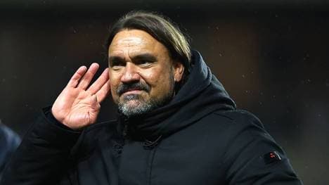 Daniel Farke feiert mit Leeds United den Aufstieg in die Premier League